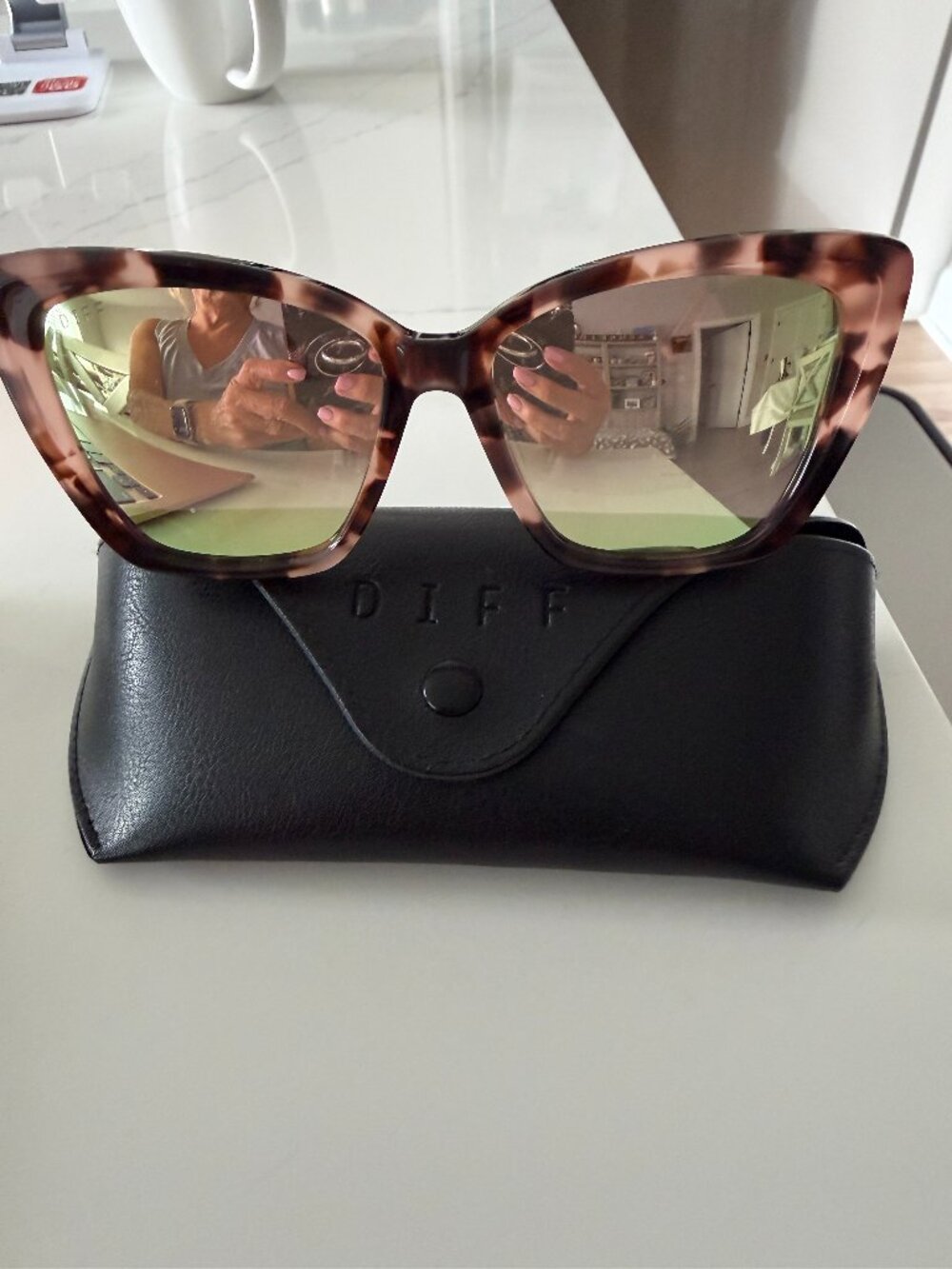 DIFF Eyewear Becky II Pink Tortoise Cat Eye Sunglasses